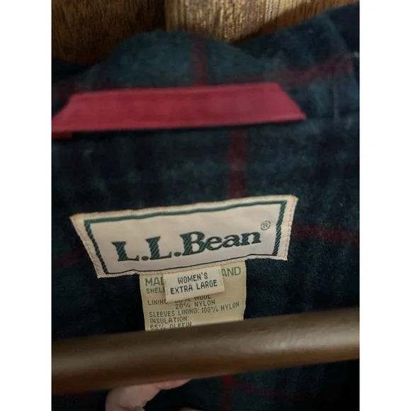 L.L.Bean VTG Woman Red Plaid Parka Coat Winter Jacket XL Wool Jacket - Picture 2 of 4